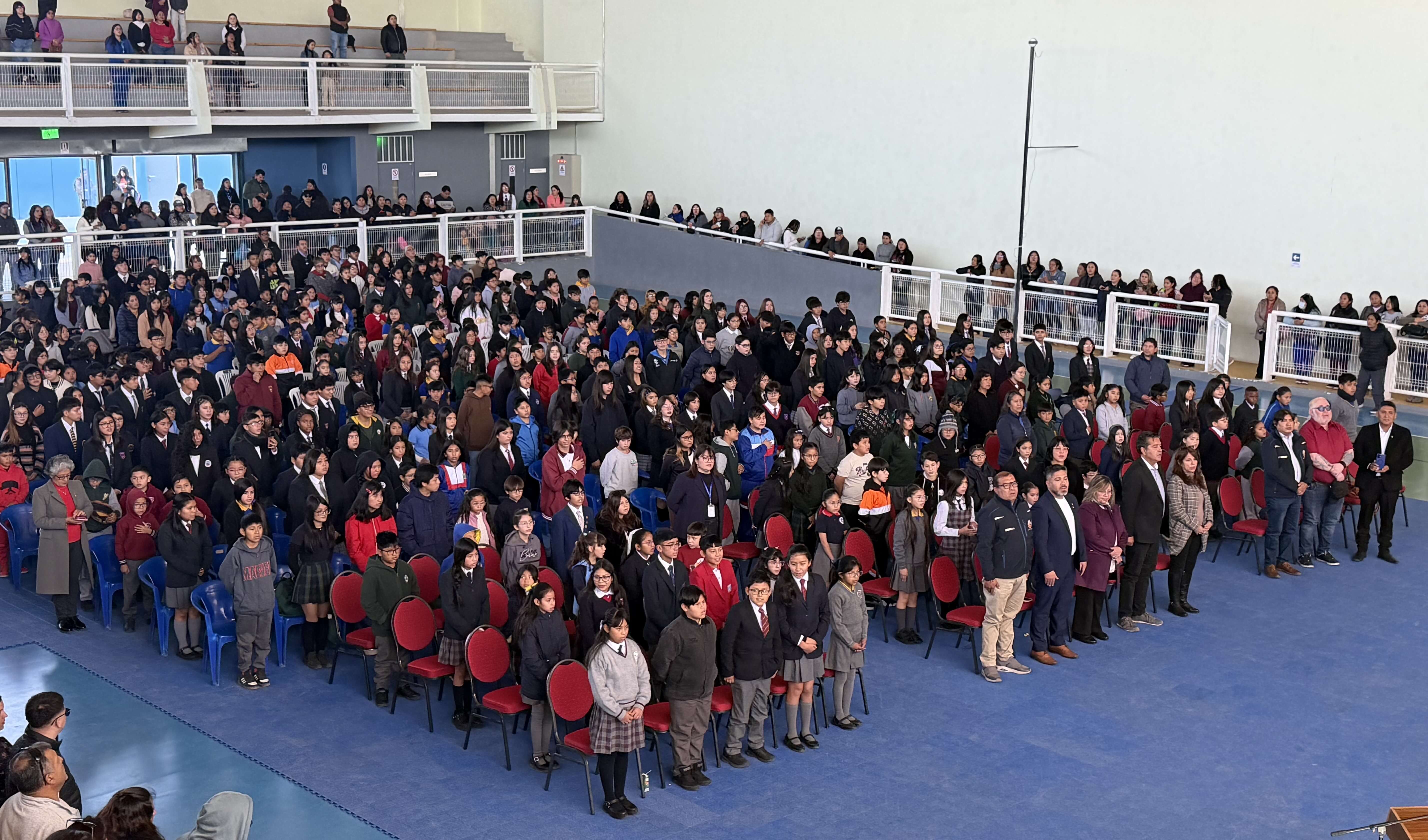 MÁS DE MIL ALUMNOS RECIBEN BECA MUNICIPAL DE ENSEÑANZABASICA Y MEDIA