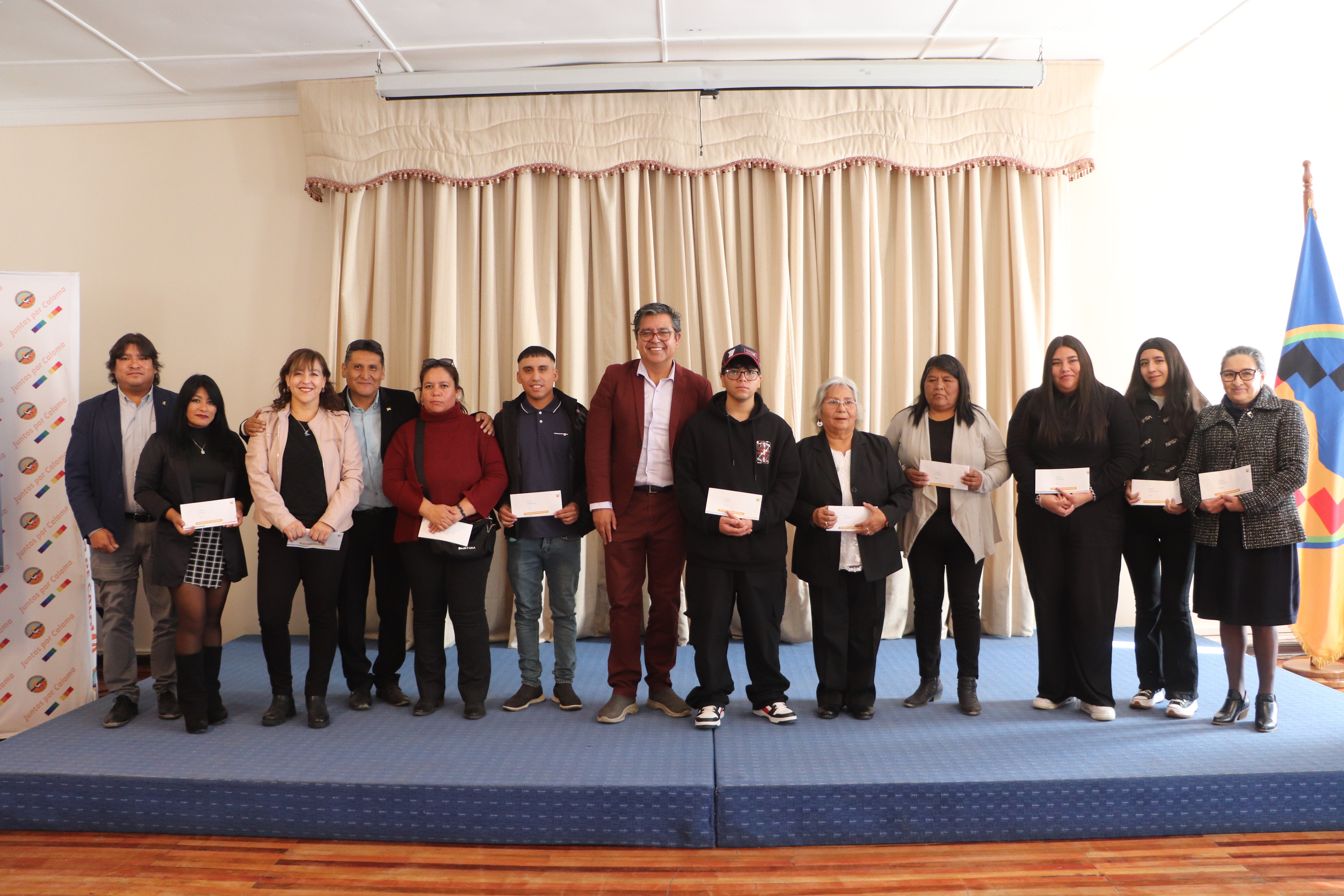 ENTREGA BECAS
