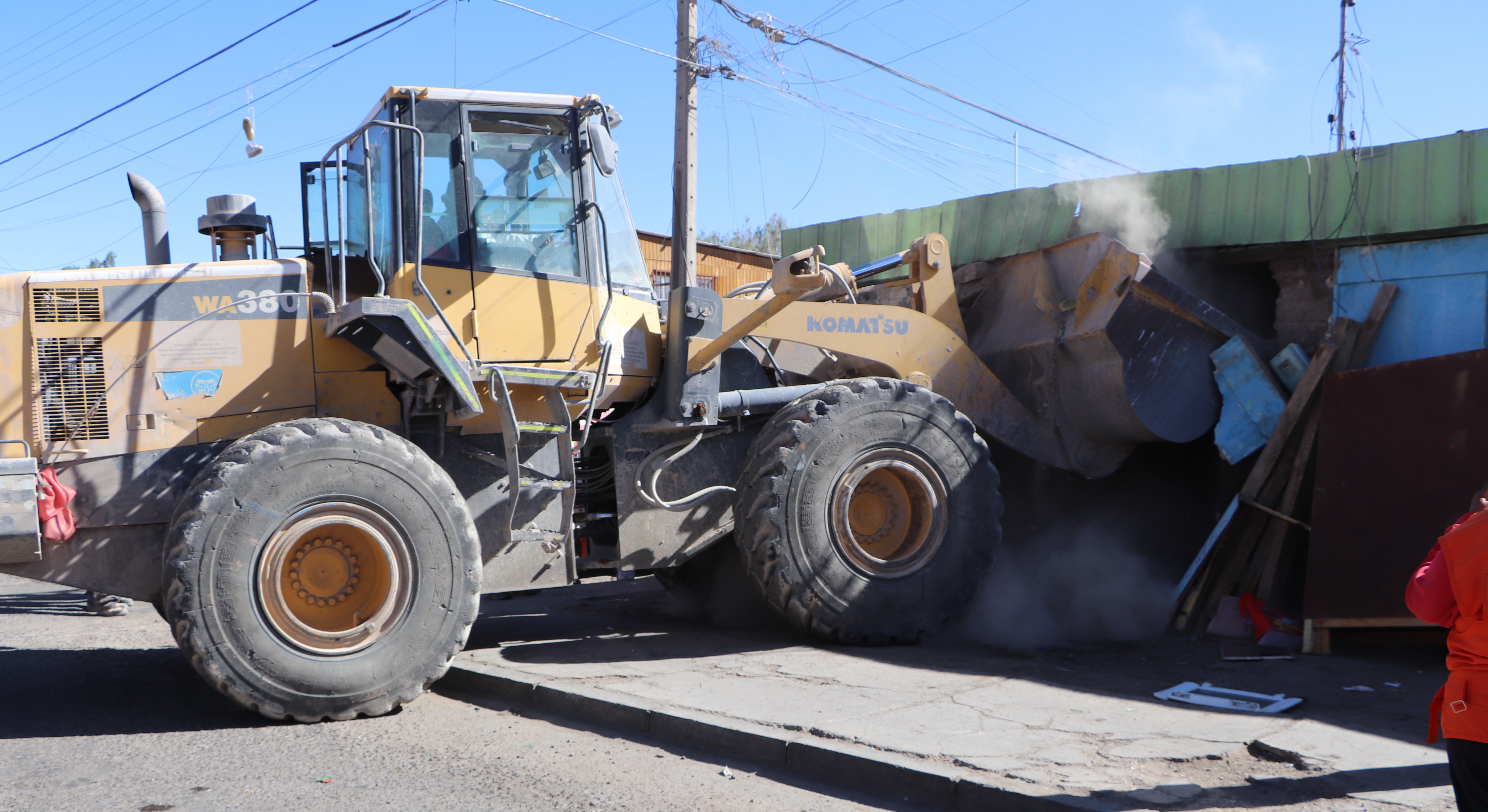 MUNICIPIO REALIZA NUEVA DEMOLICIÓN DE VIVIENDA USADA PARA EL TRÁFICO DE DROGA Y DELINCUENCIA