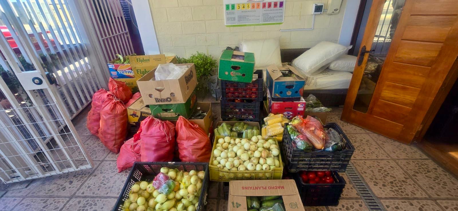 SEGURIDAD PÚBLICA RETIRA DE CIRCULACIÓN MÁS DE 2.000 PRODUCTOS DE CONTRABANDO EN OPERATIVO EN FERIA ROTATIVA